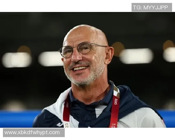 深入解析足球明星球员形象与风格的视觉表现与影响力