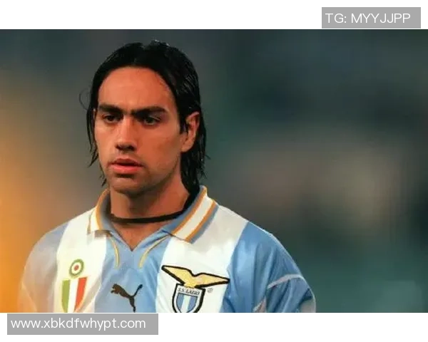 意大利足球传奇内斯塔的辉煌生涯与对足球的深远影响